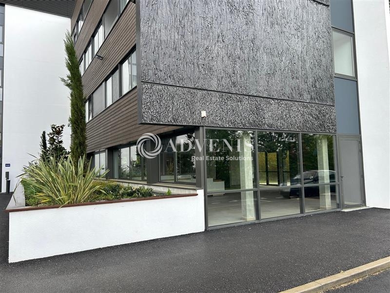 Location Commerces CHAMBRAY LES TOURS (37170) - Photo 1