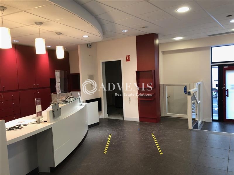 Location Commerces TOURS (37000) - Photo 1