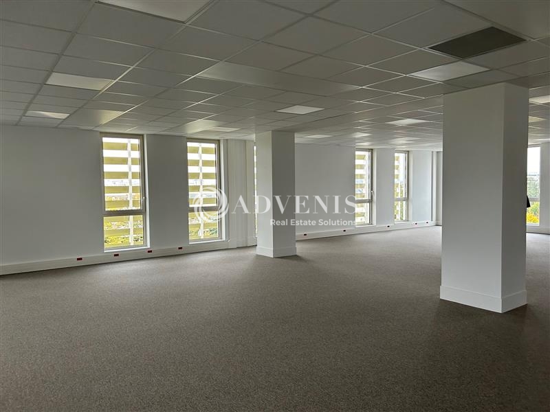 Location Bureaux TOURS (37100) - Photo 1