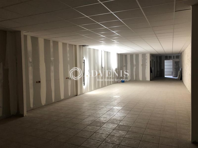 Location Activités Entrepôts TOURS (37000) - Photo 2