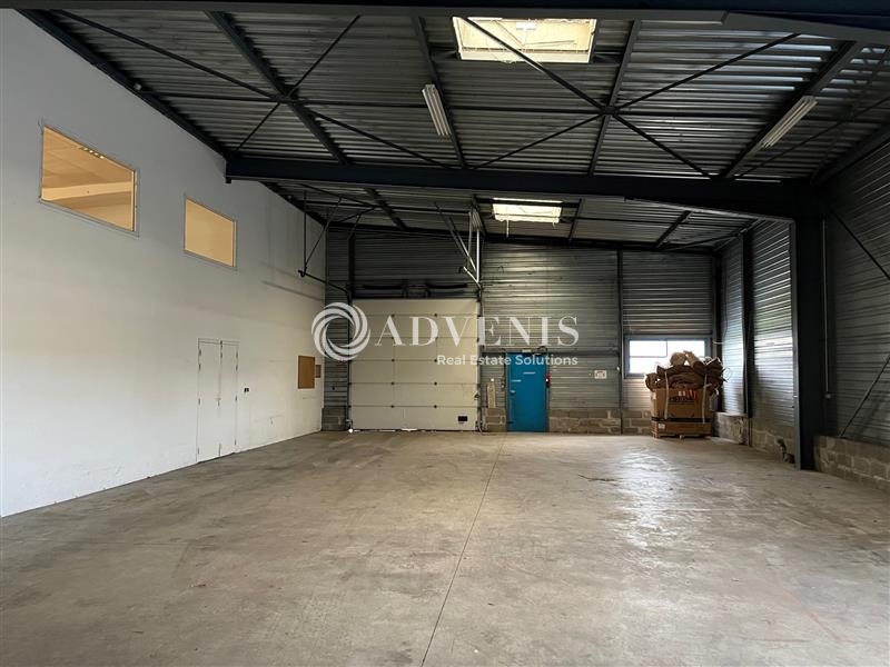 Vente Utilisateur Activités Entrepôts SAINTE MAURE DE TOURAINE (37800) - Photo 2