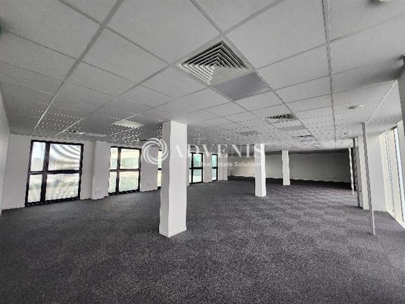 Location Bureaux TOURS (37100) - Photo 2