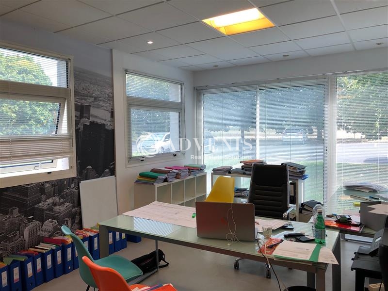 Location Bureaux SAINT CYR SUR LOIRE (37540) - Photo 4