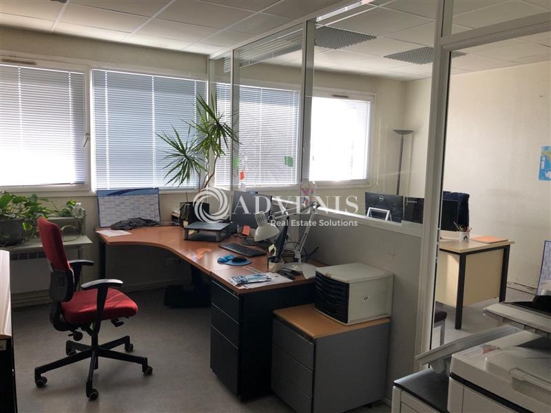 Location Bureaux SAINT AVERTIN (37550) - Photo 1