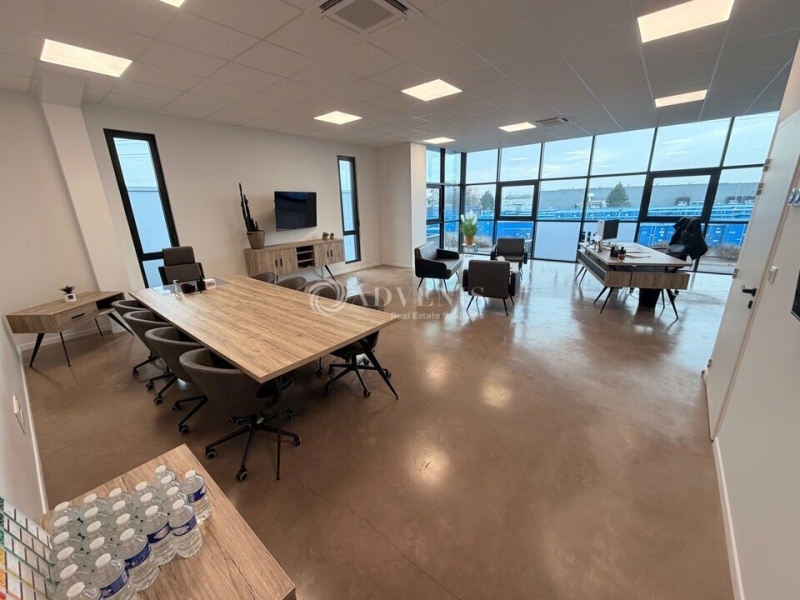 Location Activités Entrepôts JOUE LES TOURS (37300) - Photo 3