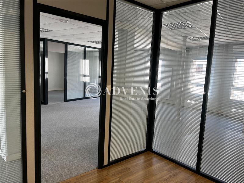 Location Bureaux TOURS (37000) - Photo 4