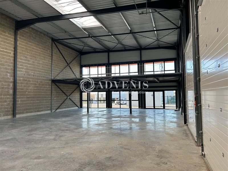 Vente Utilisateur Activités Entrepôts JOUE LES TOURS (37300) - Photo 1
