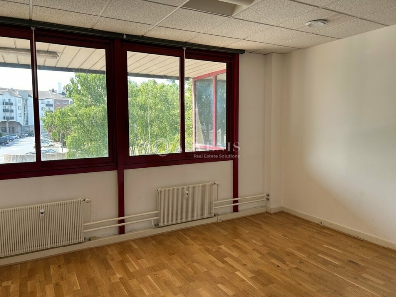 Vente Investisseur Bureaux JOUÉ-LÈS-TOURS (37300) - Photo 4