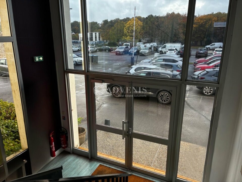 Location Bureaux SAINT AVERTIN (37550) - Photo 1