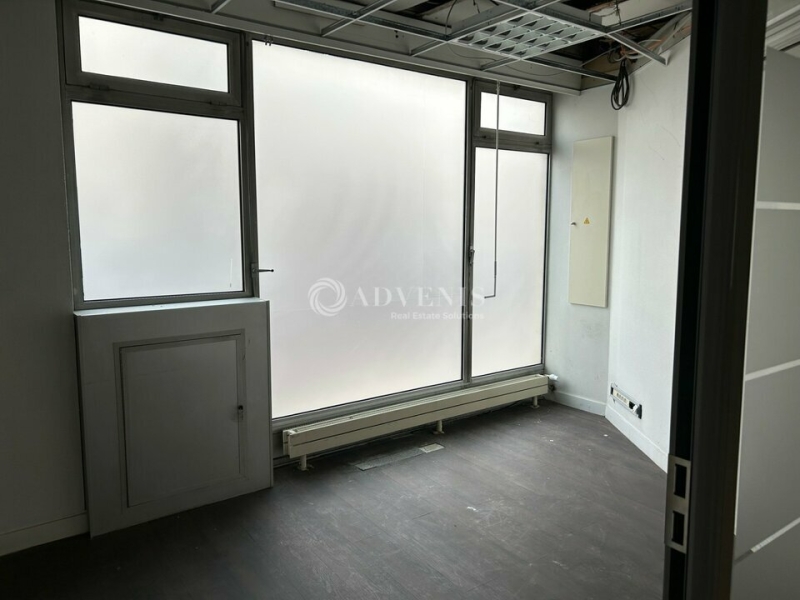 Vente Investisseur Commerces SAINT-AVERTIN (37550) - Photo 2