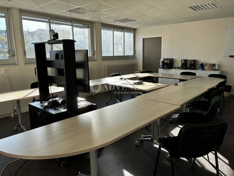 Vente Investisseur Bureaux TOURS (37000) - Photo 2