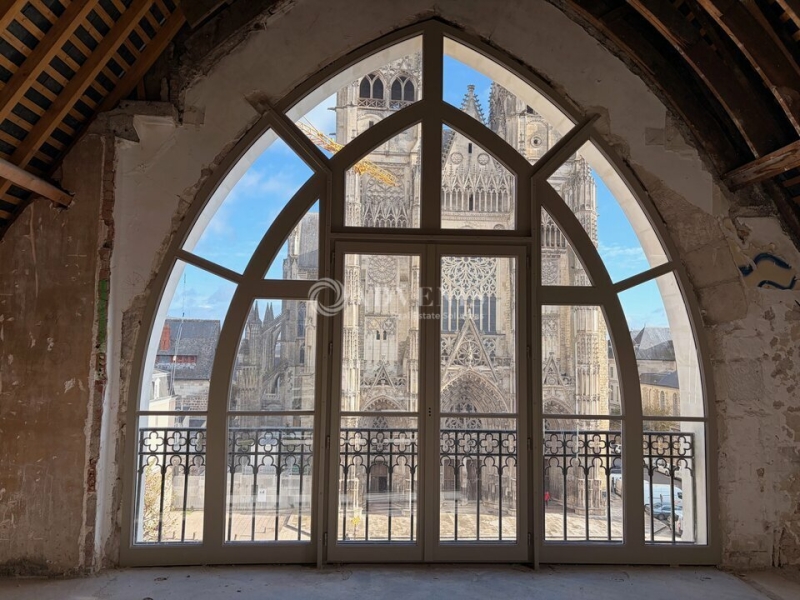 Location Bureaux TOURS (37000) - Photo 1