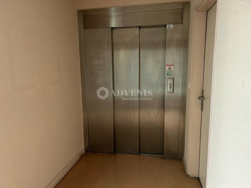 Vente Investisseur Bureaux TOURS (37000) - Photo 9