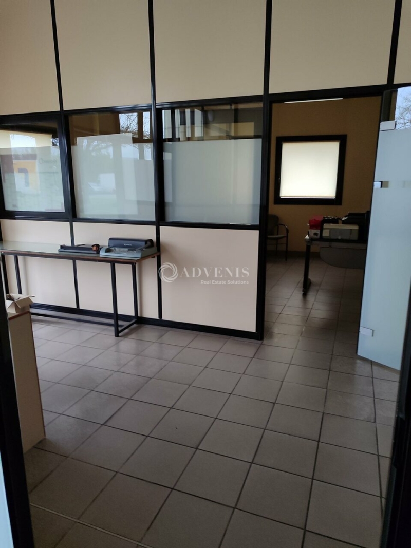 Vente Investisseur Activités Entrepôts SAINT CYR SUR LOIRE (37540) - Photo 4