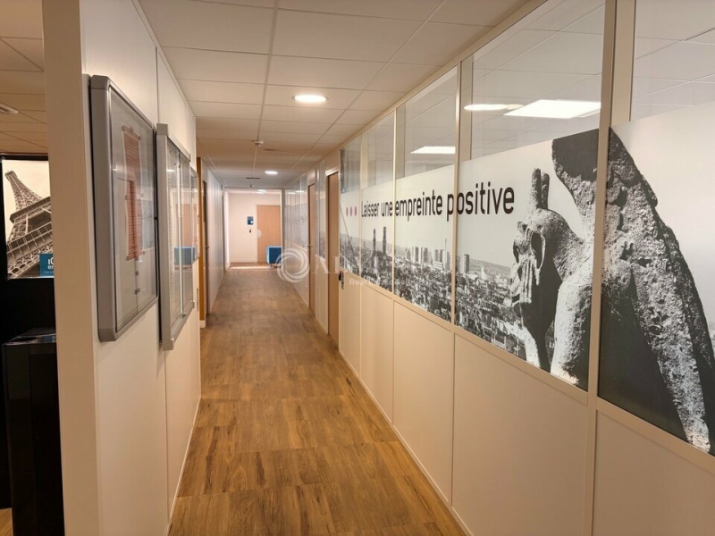 Location Bureaux TOURS (37000) - Photo 5