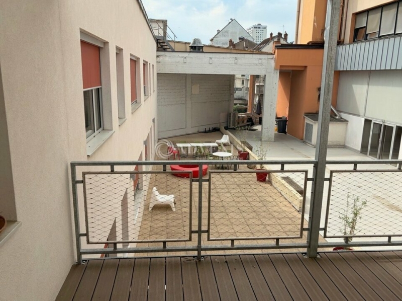 Location Bureaux TOURS (37000) - Photo 7