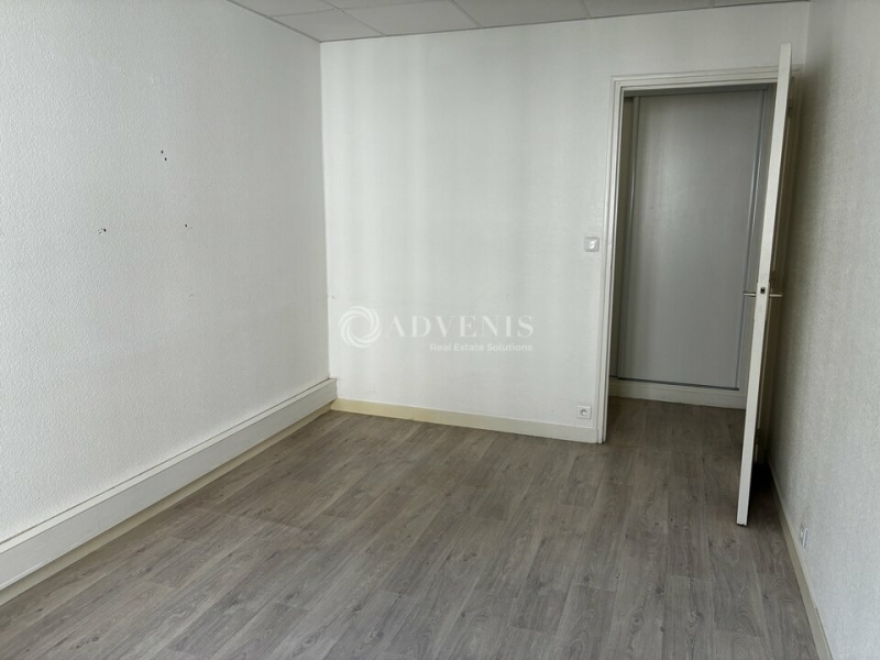 Vente Investisseur Bureaux TOURS (37000) - Photo 4