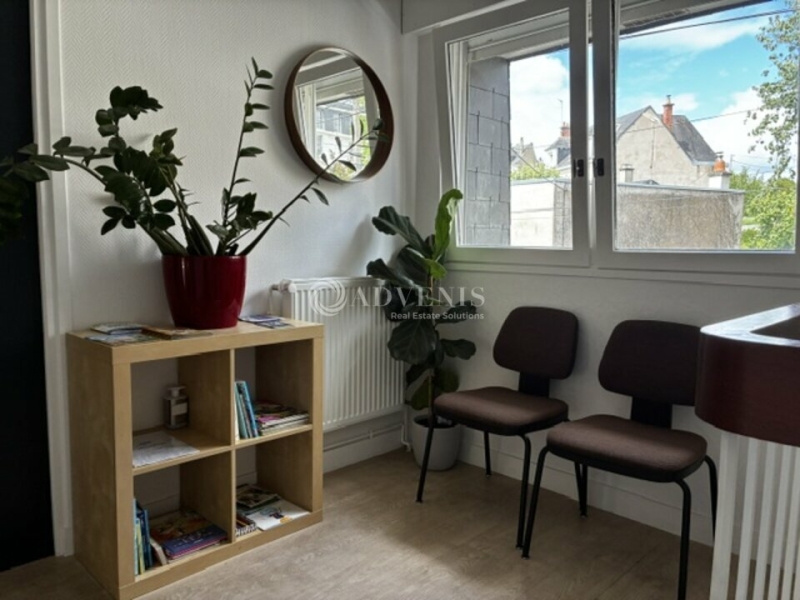 Location Bureaux TOURS (37100) - Photo 2
