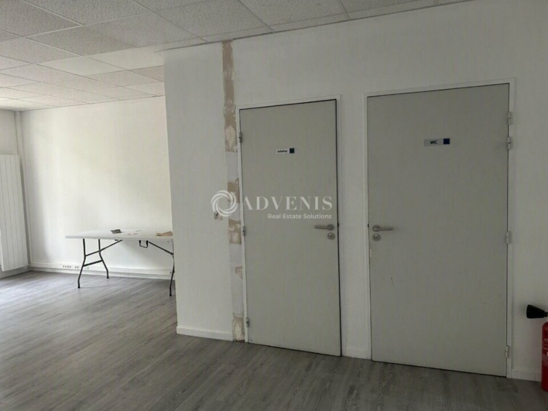 Location Bureaux TOURS (37000) - Photo 7