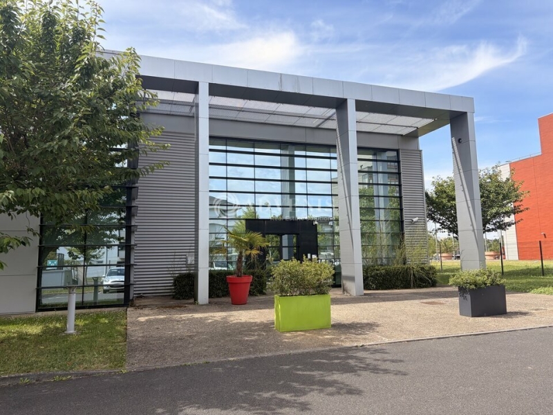 Location Bureaux TOURS (37200) - Photo 1