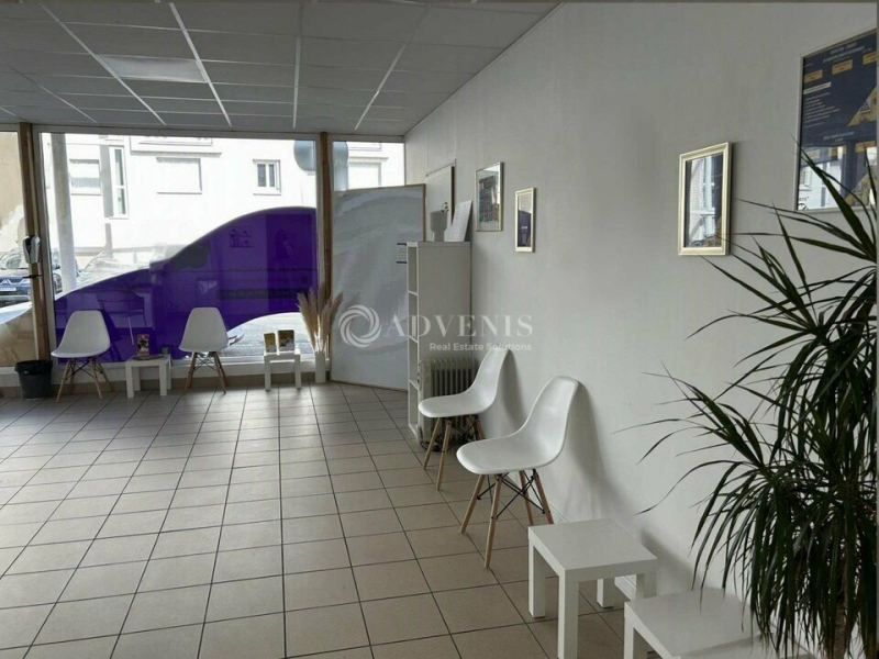 Location Commerces JOUÉ LÈS TOURS (37300) - Photo 3