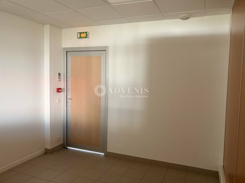 Location Bureaux PARCAY MESLAY (37210) - Photo 7