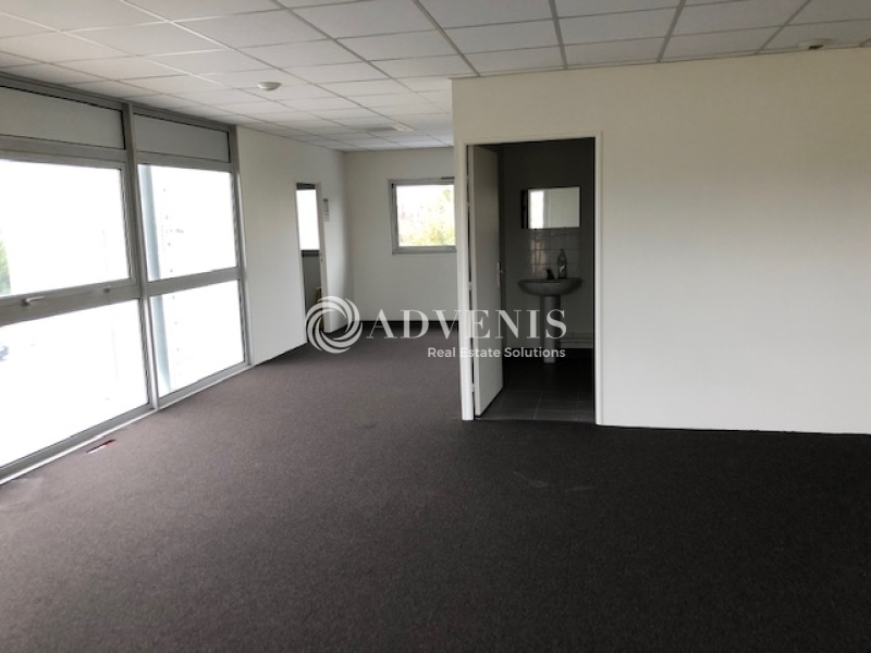 Location Bureaux TOURS (37100) - Photo 7