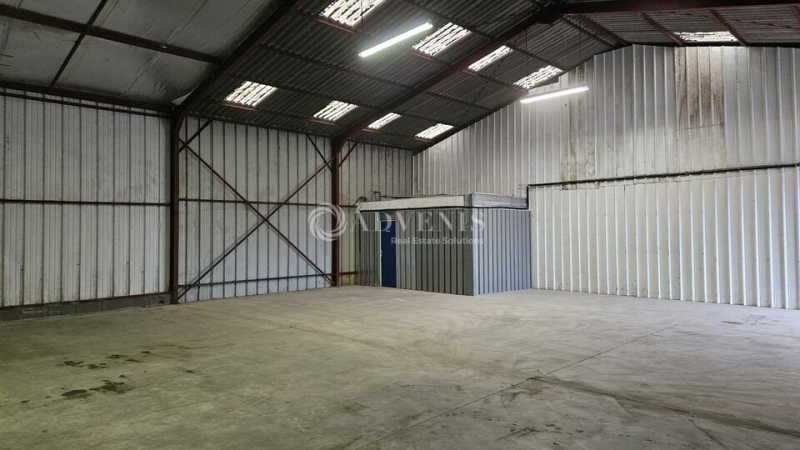 Location Activités Entrepôts MONTLOUIS SUR LOIRE (37270) - Photo 4