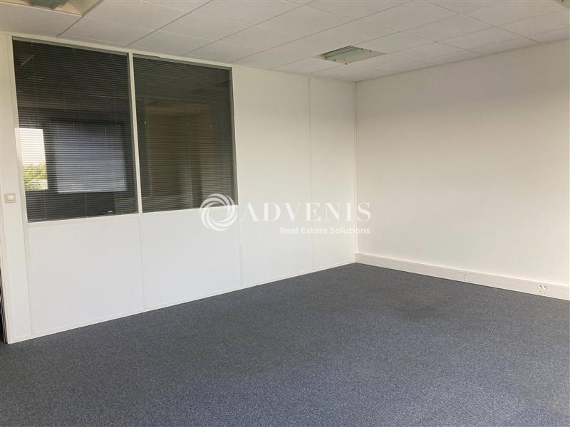 Location Bureaux LA CHAUSSEE SAINT VICTOR (41260) - Photo 5