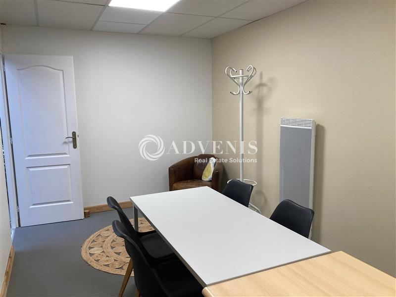 Location Bureaux MONT PRES CHAMBORD (41250) - Photo 3