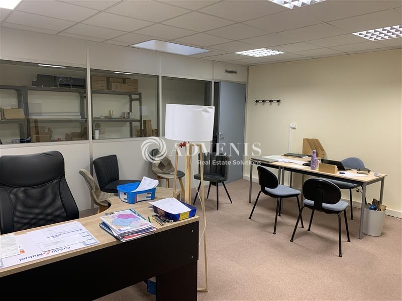 Vente Investisseur Bureaux LA CHAUSSEE SAINT VICTOR (41260) - Photo 2