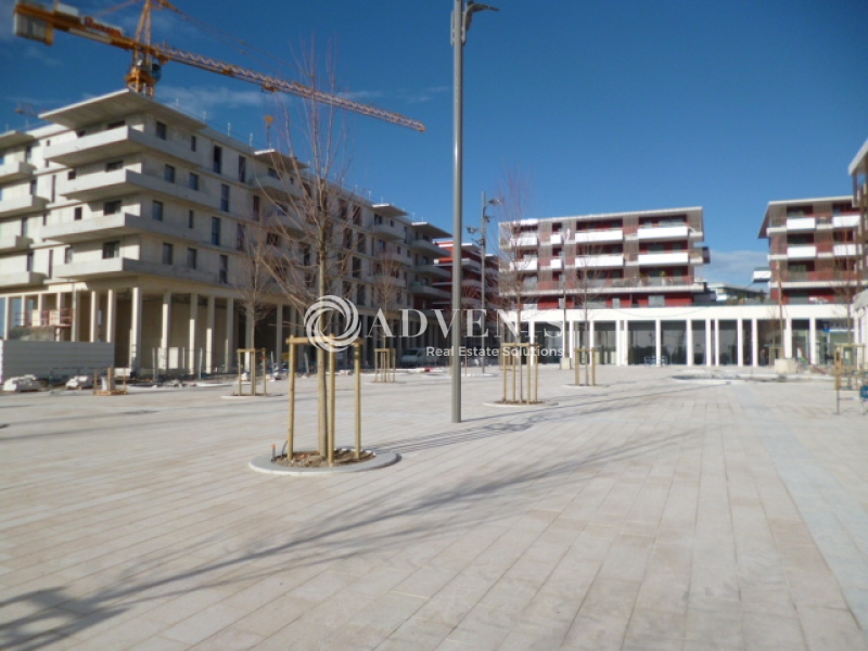 Location Commerces JUVIGNAC (34990) - Photo 1