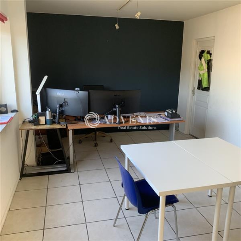 Location Entrepôts NARBONNE (11100) - Photo 1