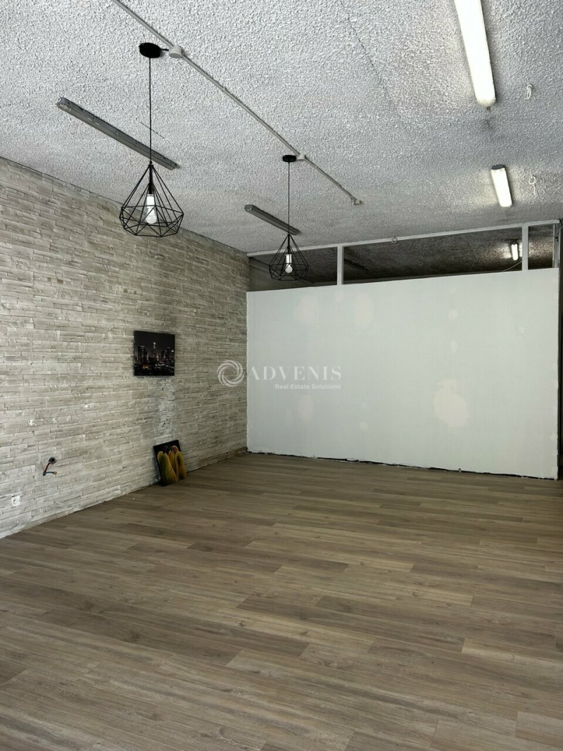 Location Commerces LÉZIGNAN-CORBIÈRES (11200) - Photo 2