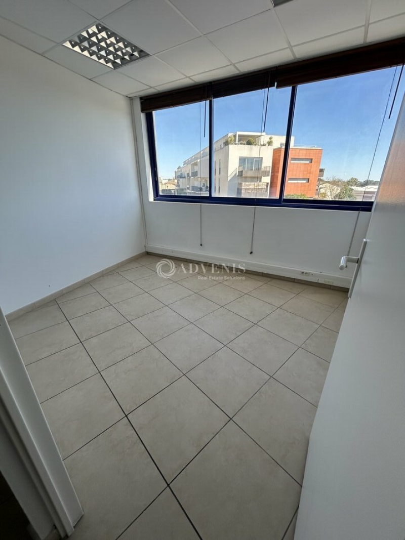 Location Bureaux JUVIGNAC (34990) - Photo 4