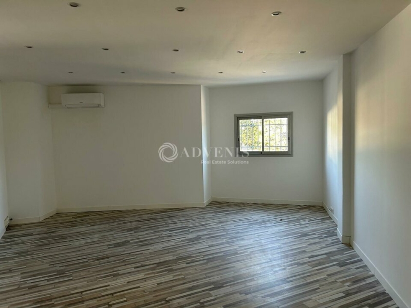 Location Bureaux SAINT JEAN DE VEDAS (34430) - Photo 8