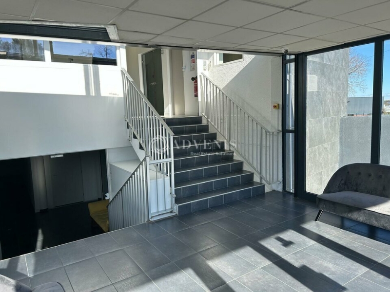 Location Bureaux SAINT JEAN DE VEDAS (34430) - Photo 2