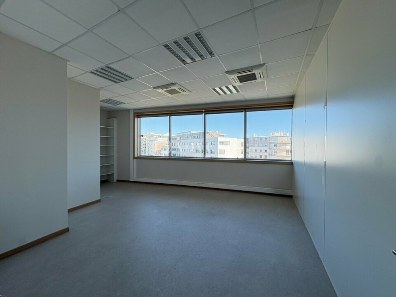 Vente Investisseur Bureaux BEZIERS (34500) - Photo 4