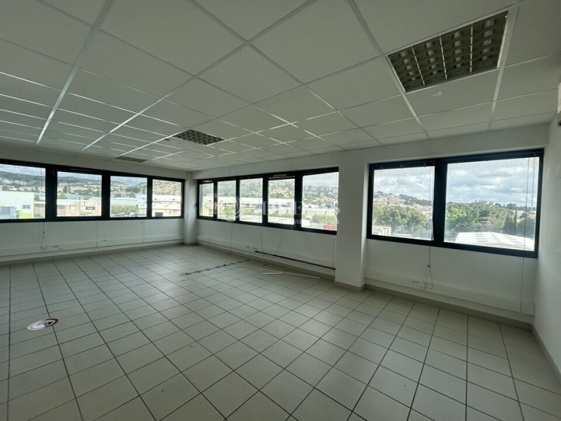 Location Bureaux NARBONNE (11100) - Photo 3
