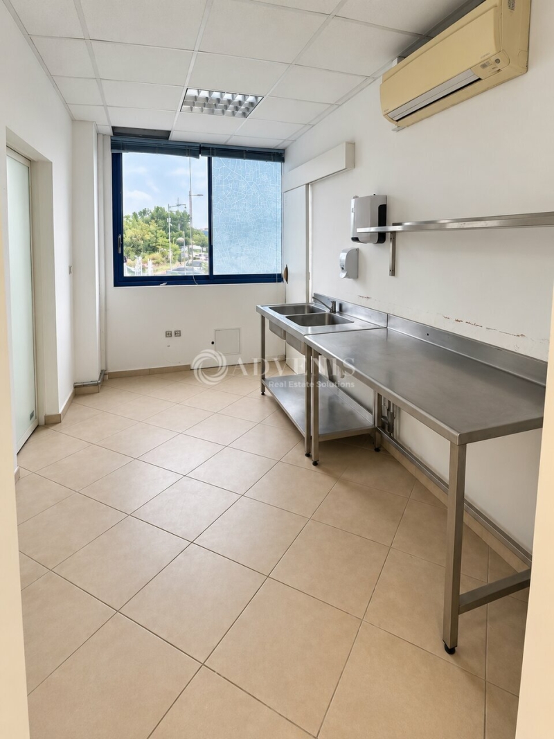Location Bureaux JUVIGNAC (34990) - Photo 4