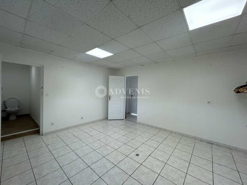 Location Bureaux COURSAN (11110) - Photo 4