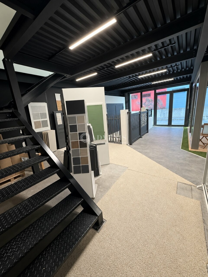 Location Bureaux et activités légères MAUGUIO (34130) - Photo 1
