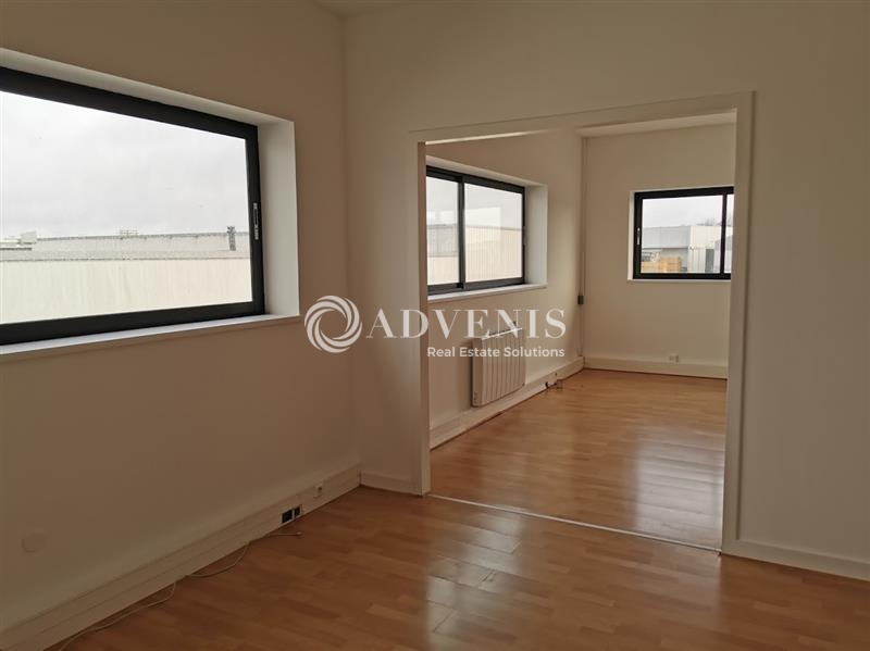 Location Bureaux TREGUEUX (22950) - Photo 2