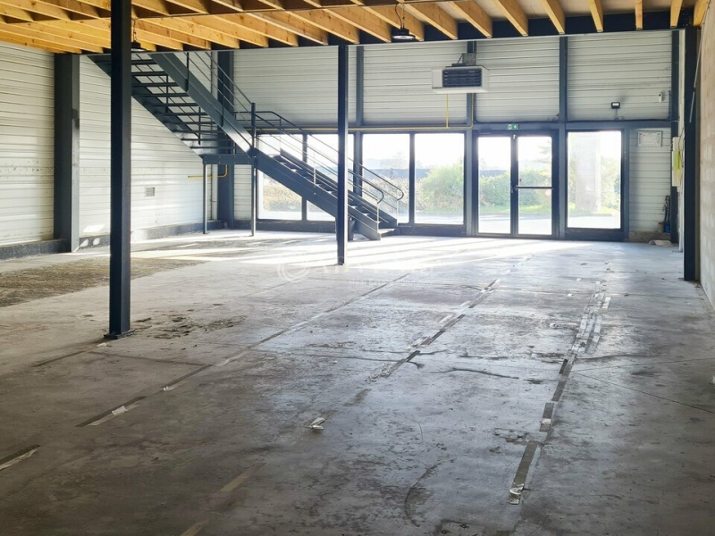 Location Activités Entrepôts TREGUEUX (22950) - Photo 5