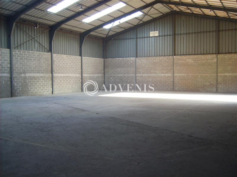 Location Entrepôts YFFINIAC (22120) - Photo 2