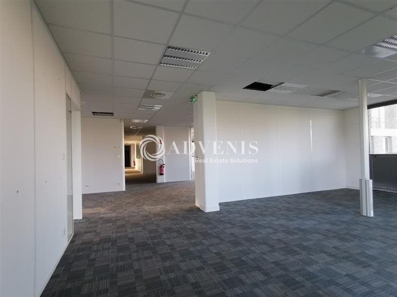 Location Bureaux SAINT JACQUES DE LA LANDE (35136) - Photo 4