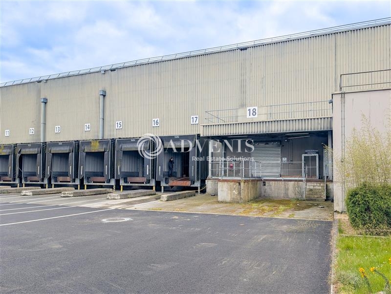 Location Entrepôts PLOUMAGOAR (22970) - Photo 2