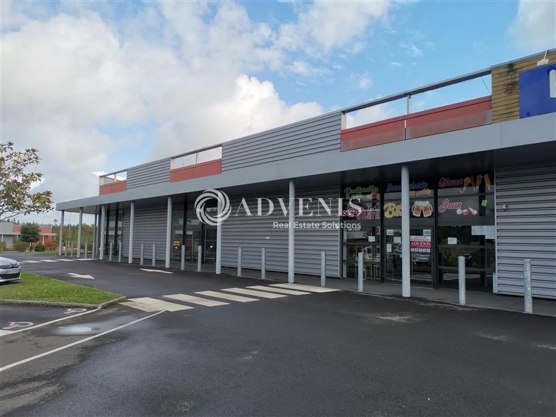Vente Utilisateur Commerces LANVALLAY (22100) - Photo 1