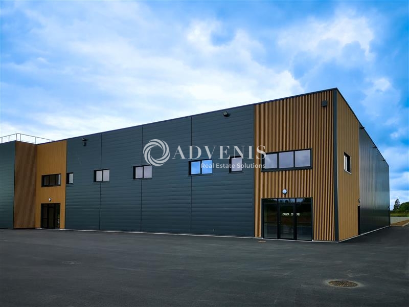 Location Activités Entrepôts BEDEE (35137) - Photo 2