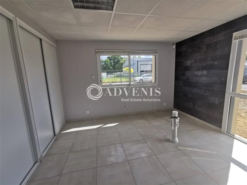 Location Activités Entrepôts LANVOLLON (22290) - Photo 7